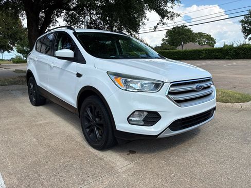 Used 2018 Ford Escape SE AWD/4WD image 7