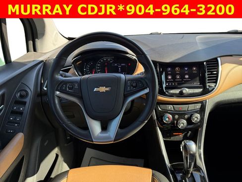 Used 2020 Chevrolet Trax Premier image 12