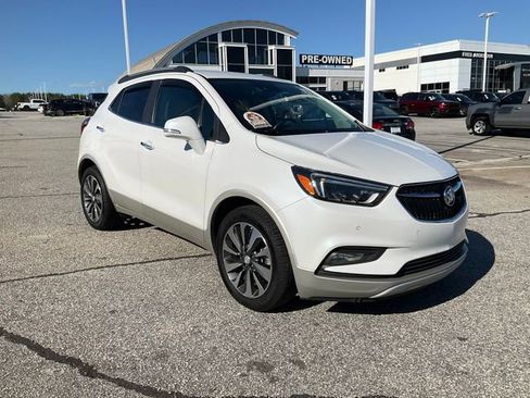 Used 2017 Buick Encore Premium image 3