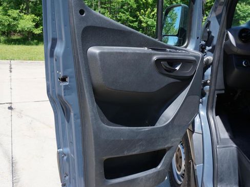 Used 2019 Mercedes-Benz Sprinter 170 image 29
