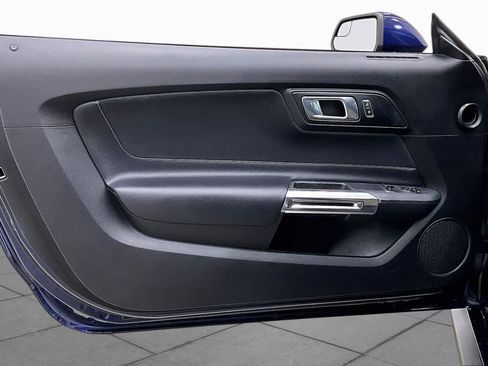 Used 2019 Ford Mustang GT RWD image 24