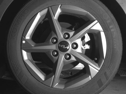 Used 2025 Kia K4 FWD image 14