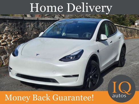 Used 2025 Tesla Model Y Long Range image 1