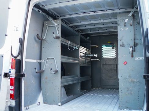 Used 2017 Freightliner Sprinter 2500 w/ Convenience Package RWD image 17