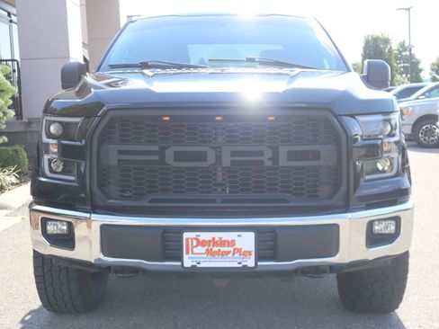 Used 2017 Ford F150 XLT AWD/4WD image 4