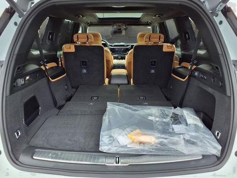 New 2026 Jeep Grand Cherokee L Summit AWD/4WD image 27