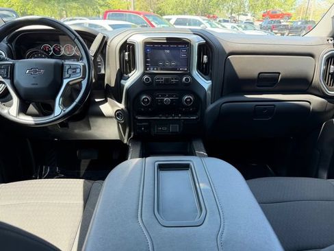 Used 2022 Chevrolet Silverado 1500 RST w/ Bed Protection Package AWD/4WD image 13