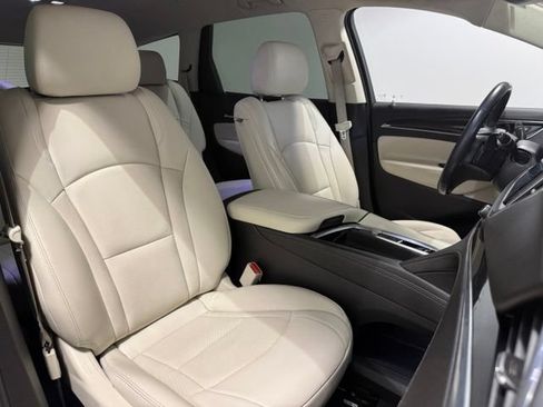 Certified 2023 Buick Enclave Essence FWD image 31