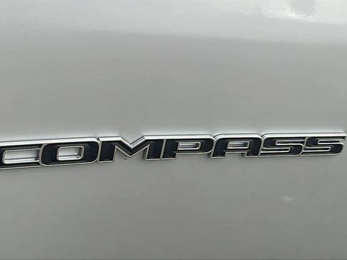 New 2026 Jeep Compass Limited image 28