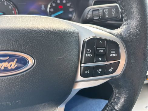 Used 2023 Ford Explorer XLT w/ Equipment Group 202A AWD/4WD image 25