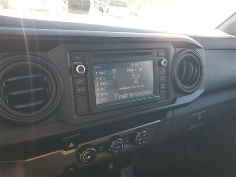 Used 2019 Toyota Tacoma SR5 image 19