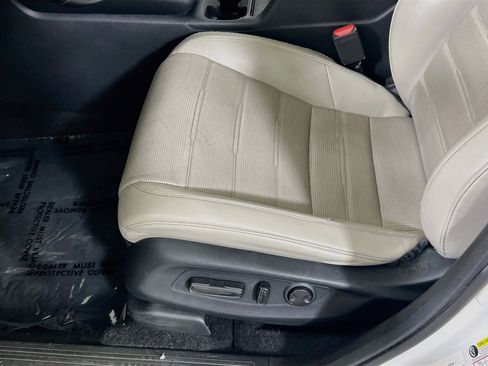 Used 2023 Honda CR-V EX-L image 18