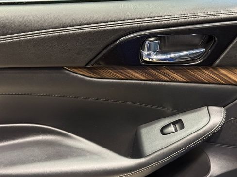 Certified 2018 Nissan Maxima Platinum image 19