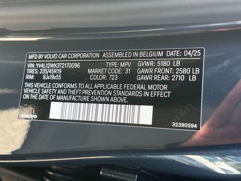 New 2026 Volvo V60 B5 Cross Country Plus w/ Protection Package Premier image 36