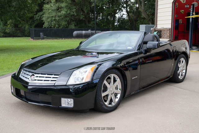 Used 2006 Cadillac XLR RWD image 14