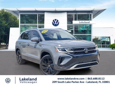 Used 2024 Volkswagen Taos SEL AWD/4WD image 1
