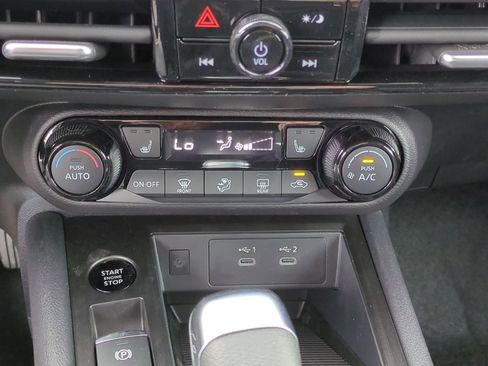 New 2026 Nissan Kicks SV image 12