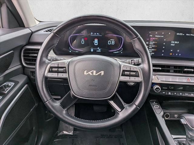 Used 2025 Kia Telluride S AWD/4WD image 13