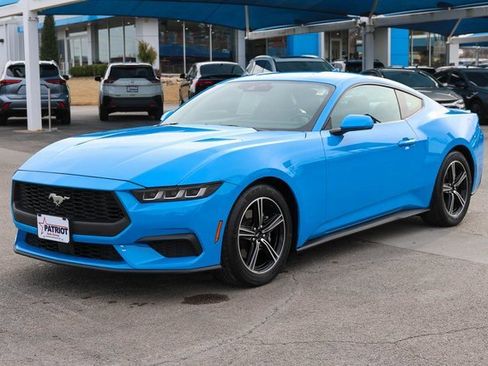 Used 2024 Ford Mustang Premium image 6