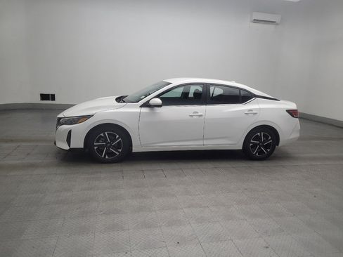 Used 2024 Nissan Sentra SV FWD image 2