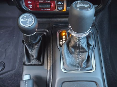 New 2026 Jeep Wrangler Unlimited Rubicon image 13