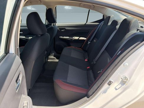 Used 2025 Nissan Versa SR FWD image 21