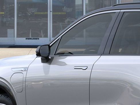 New 2026 Cadillac Vistiq Luxury w/ LPO, Floor Liner Package image 12