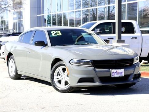 Used 2023 Dodge Charger SXT image 1
