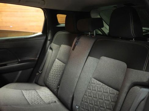 Used 2025 Nissan Kicks SV FWD image 11