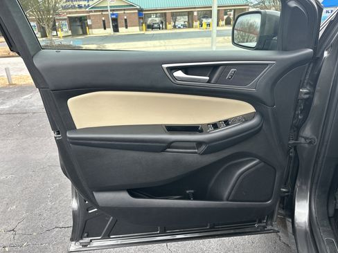 Used 2017 Ford Edge SEL w/ Equipment Group 201A image 11