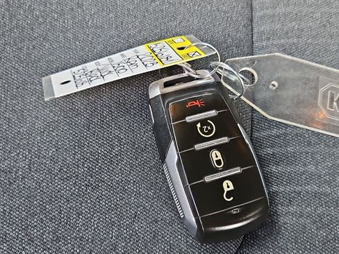 Used 2023 RAM 1500 Lone Star image 36