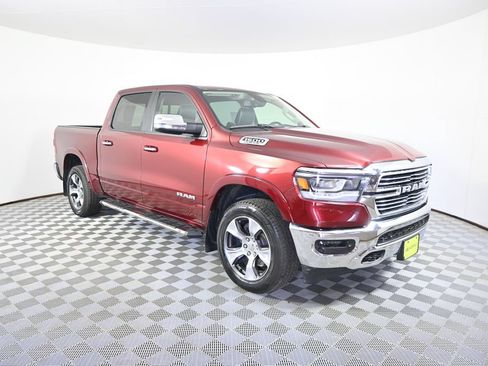 Used 2019 RAM 1500 Laramie AWD/4WD image 10