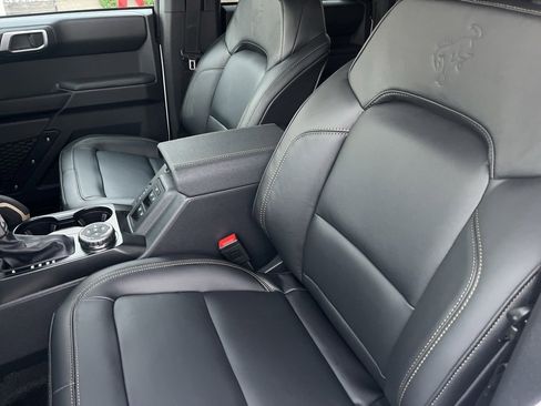 New 2025 Ford Bronco Badlands image 10