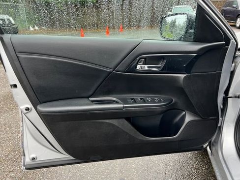 Used 2014 Honda Accord Sport image 15