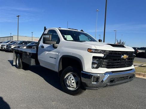 Used 2024 Chevrolet Silverado 3500 W/T w/ WT Convenience Package image 4