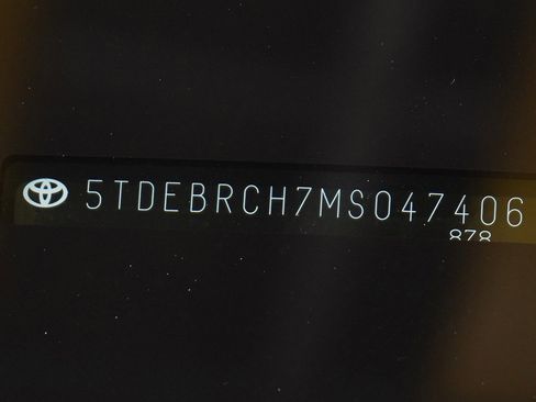 Used 2021 Toyota Highlander Platinum image 31