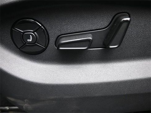 New 2026 Volkswagen Tiguan SEL R-Line image 33