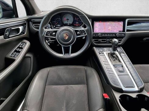 Used 2020 Porsche Macan S AWD/4WD image 7