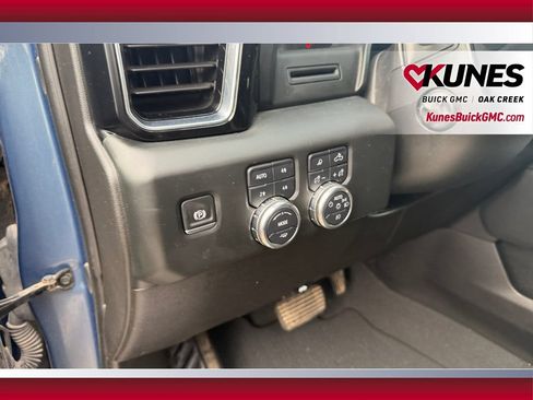 Used 2024 GMC Sierra 1500 Denali AWD/4WD image 19