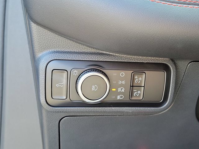 Used 2025 Ford Explorer ST-Line RWD image 15