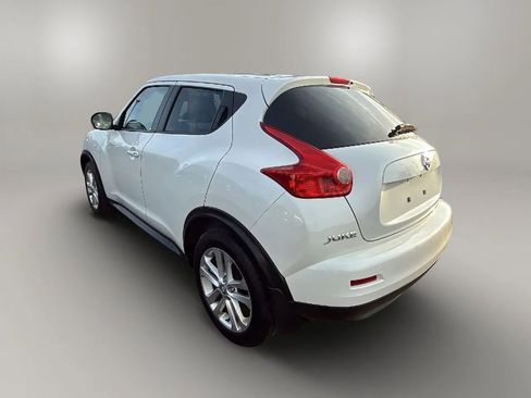 Used 2014 Nissan Juke SV image 3