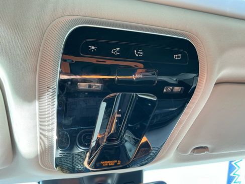 Used 2024 Mercedes-Benz GLC 300 image 37