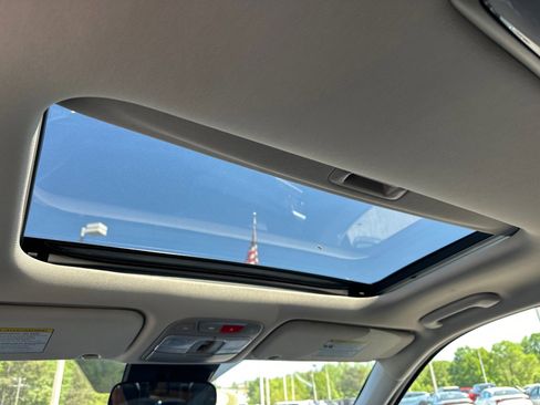 Certified 2025 Kia Telluride S FWD image 8
