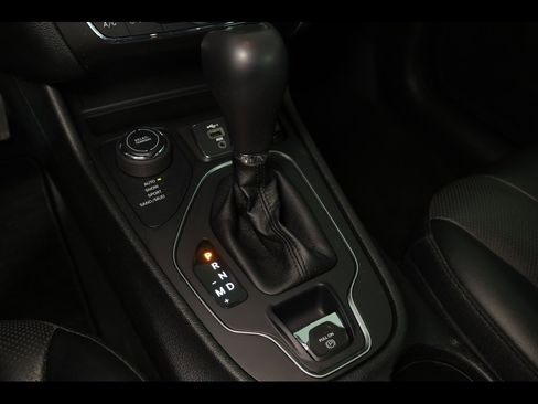 Used 2022 Jeep Cherokee Latitude Lux image 26