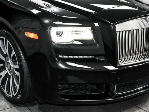 Used 2018 Rolls-Royce Ghost image 68