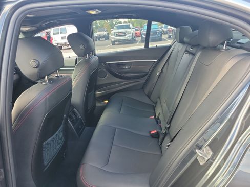 Used 2018 BMW 330i xDrive Sedan AWD/4WD image 28