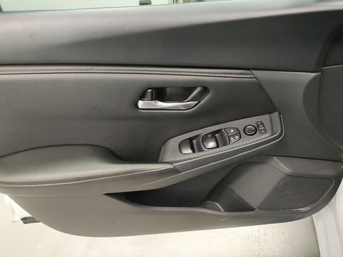 Used 2023 Nissan Sentra SV image 25