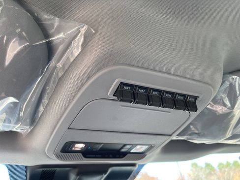 New 2024 Ford F550 4x4 Regular Cab Super Duty image 11