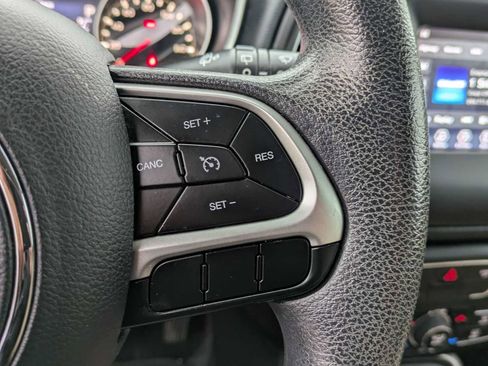 Used 2018 Jeep Compass Sport w/ Tech Group image 20