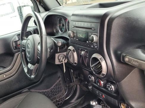 Used 2017 Jeep Wrangler Sport w/ Quick Order Package 24S image 10